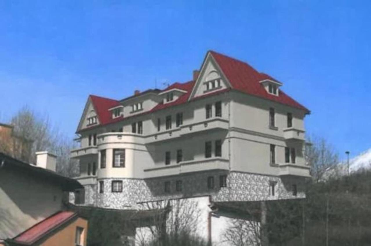 Apartmán Ostrý Vŕšok v Starom Smokovci Appartamento Vysoké Tatry Esterno foto
